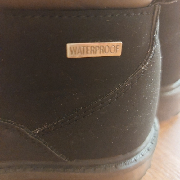 Craftsman Suede Boots - Picture 2 of 4